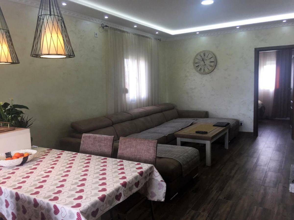 Golubovci Eko Apartmani Krackovic מראה חיצוני תמונה